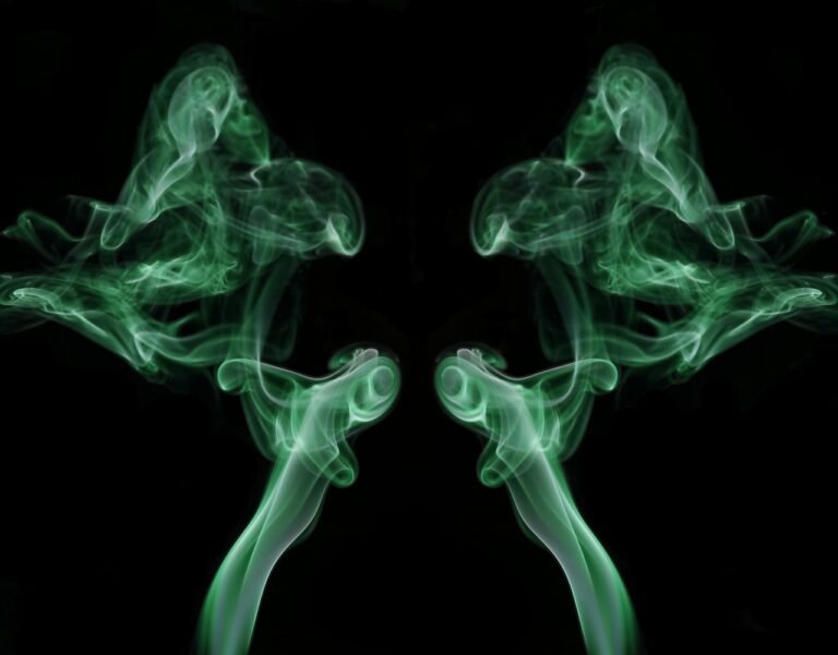 smoke, reflection, green-404455.jpg